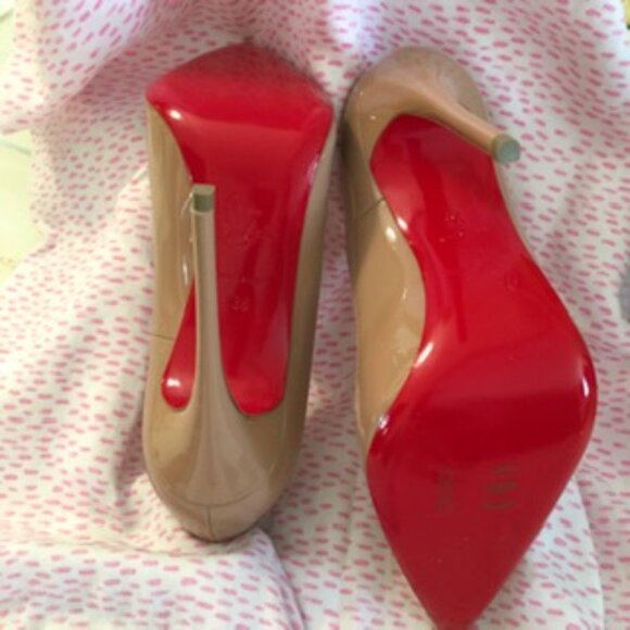 Christian Louboutin "So Kate" Nude Patent Leather Stiletto Pumps - Picture 5 of 15